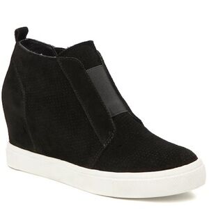 Steve Madden Wavery Wedge Sneaker